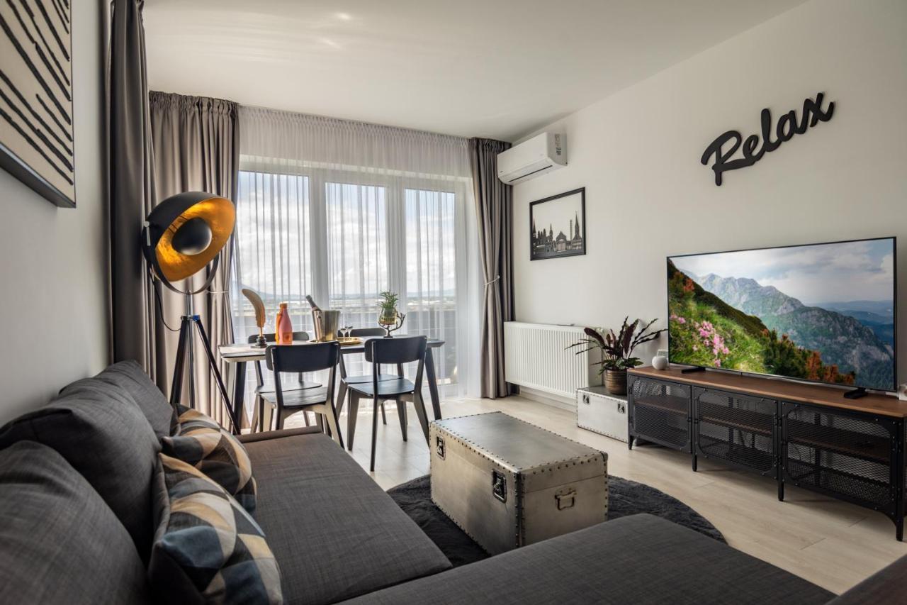 Amazing Condo In Brasov By Valentino - Free Garage Parking エクステリア 写真