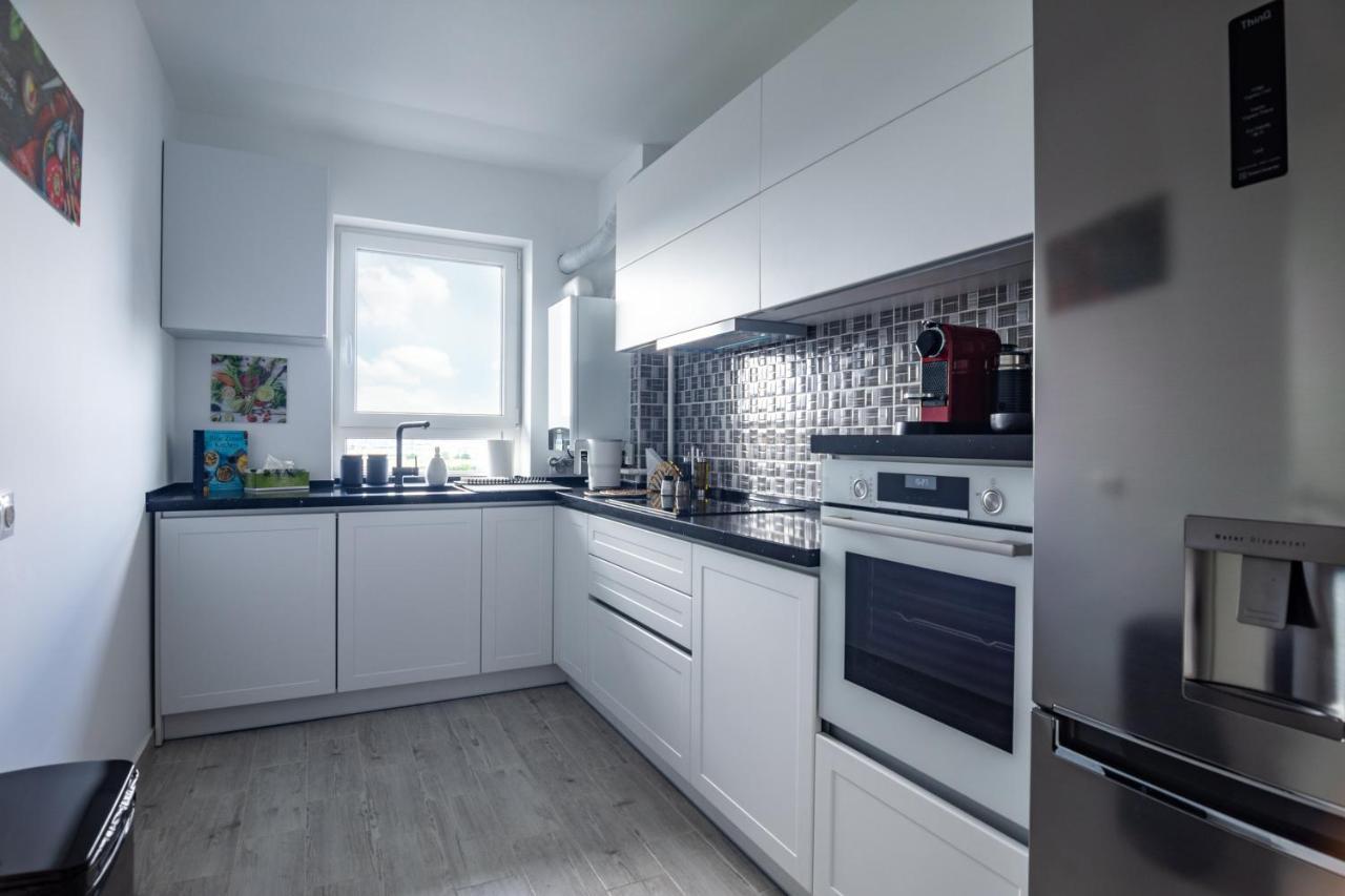 Amazing Condo In Brasov By Valentino - Free Garage Parking エクステリア 写真