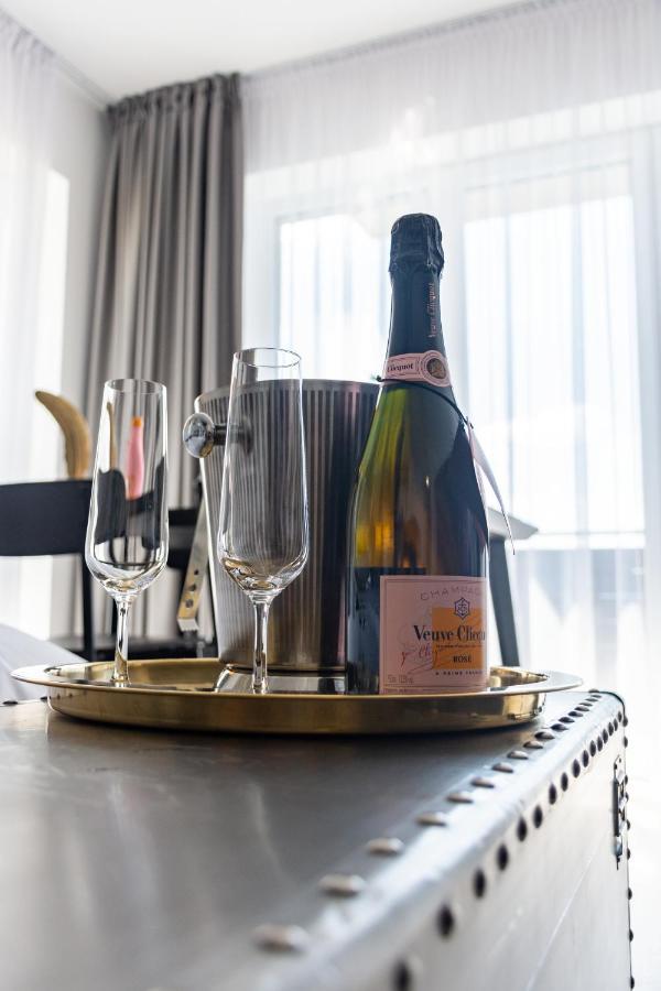 Amazing Condo In Brasov By Valentino - Free Garage Parking エクステリア 写真